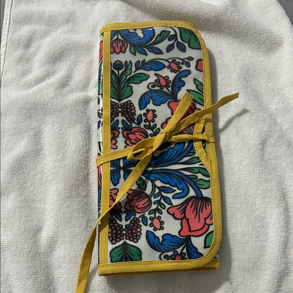 Plunder Floral Jewelry Roll - Yellow, Blue, Red